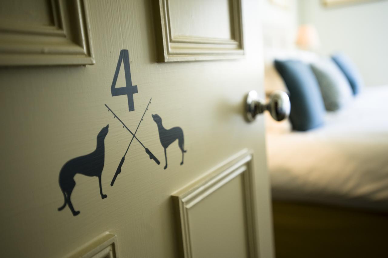 The Greyhound On The Test Hotel Στόκμπριτζ Εξωτερικό φωτογραφία